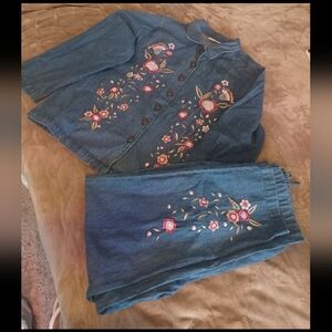 Vtg 2 Piece Chambray Denim Floral Embroidered Set By National Shop Brand-Sz 14P